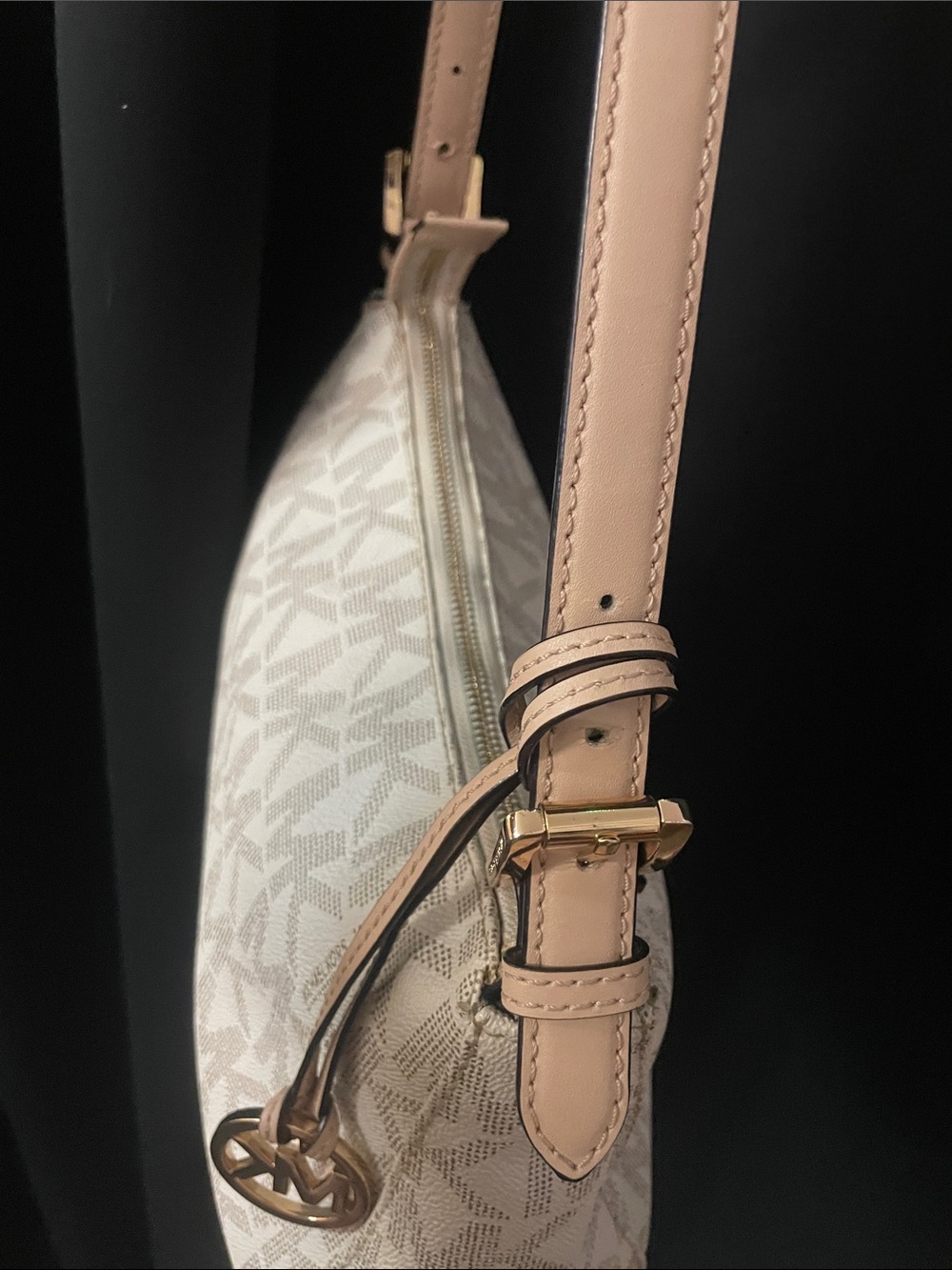 MICHAEL Michael Kors Beige Cream Monogram Shoulder Bag with Gold Charm - Picture 7 of 13